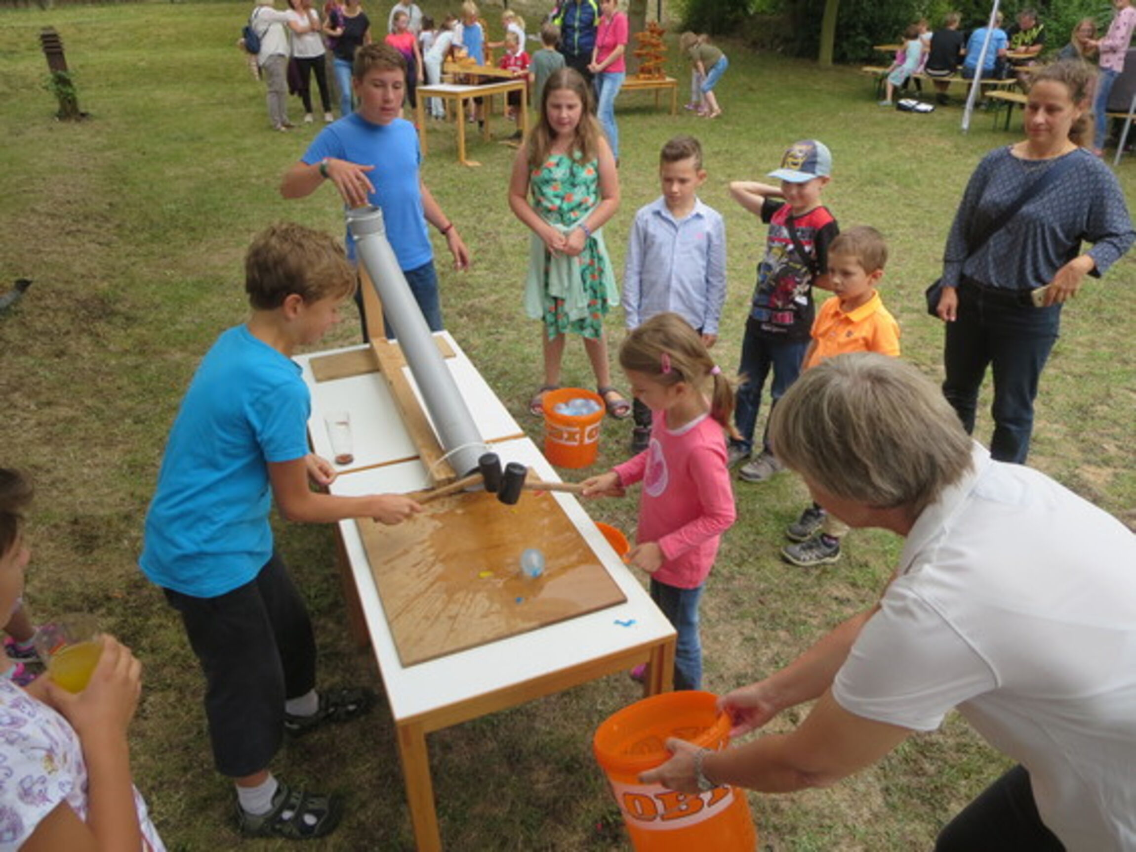 2018GemeindefestPG02092018Wasserbombenbahn1_web