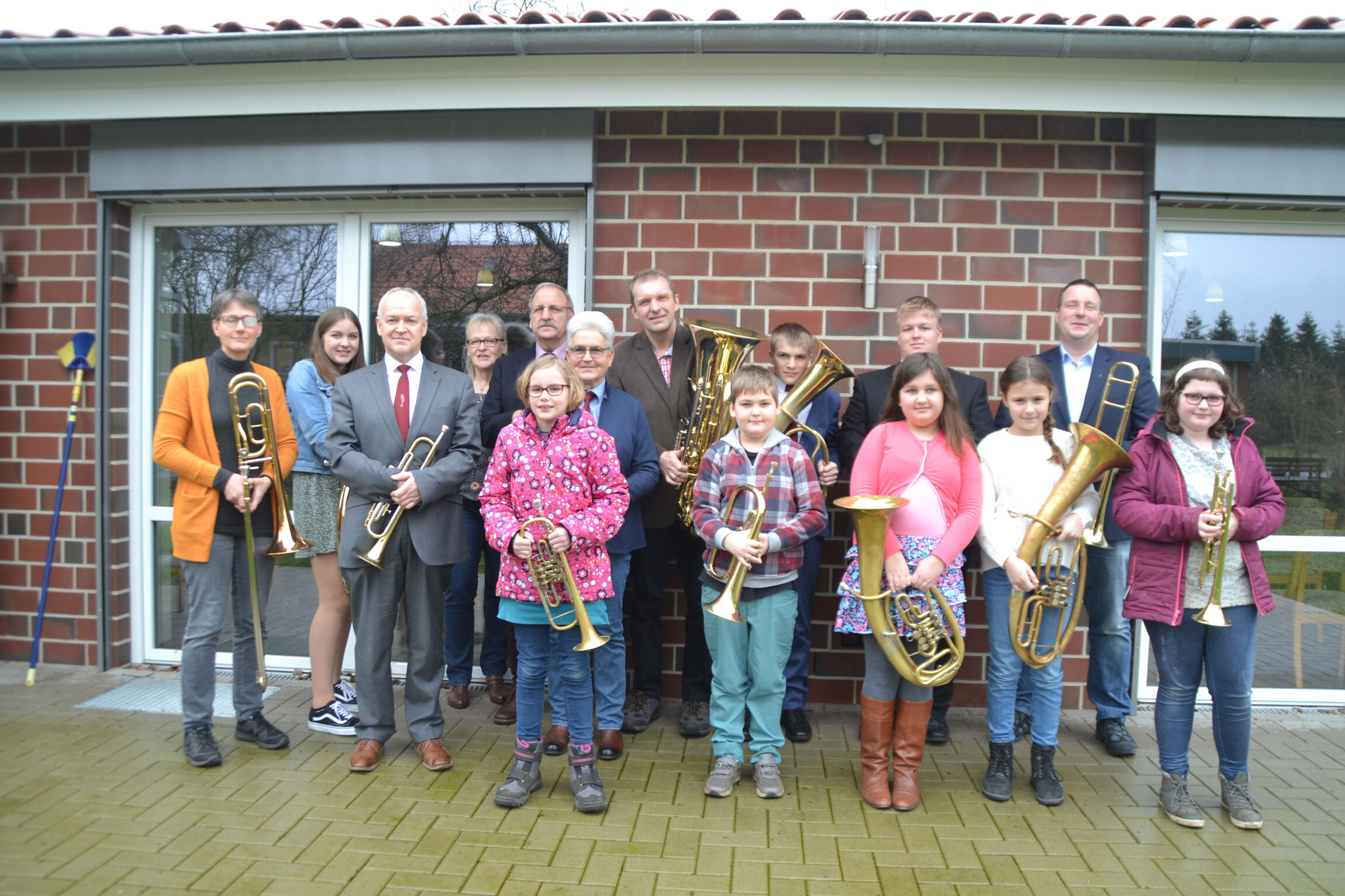 Der Posaunenchor mit den Minis 