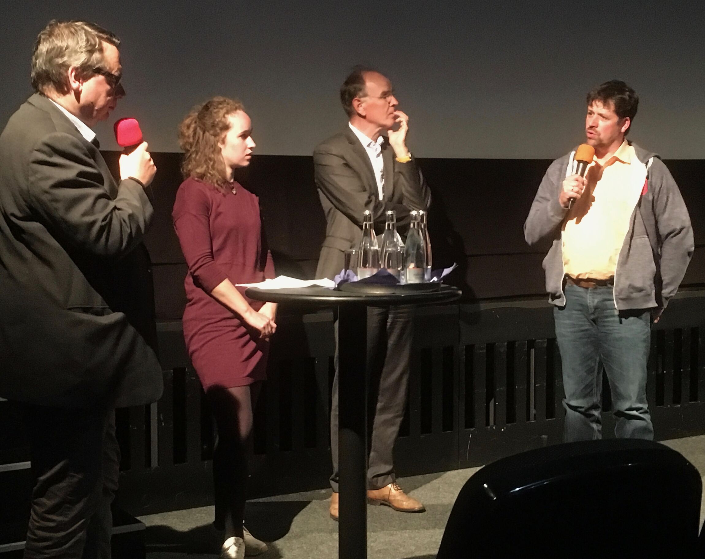 Im Gespräch (v.l.): Dietmar Adler, Jasmine Buse, Ralf Meister und Daniel Küchenmeister.
