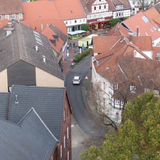 27102017TurmbekrönungStNicolaiKartuschenAusblick