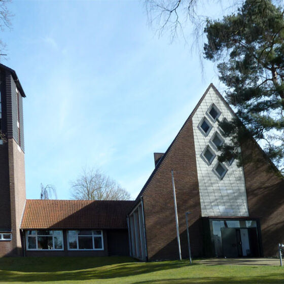 2015_kirche_950x555