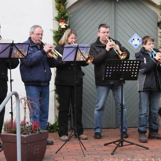 02 Posaunenchor Weihnachtsmarkt 2013