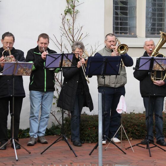 04 Posaunenchor Weihnachtsmarkt 2013