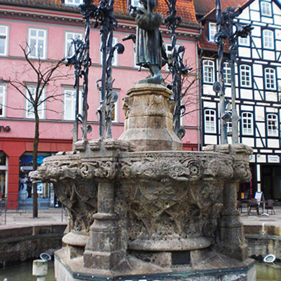 PMS in Göttingen bei der Gänseliesel