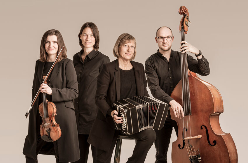 Ensemble faux pas: © Dorit Schulze